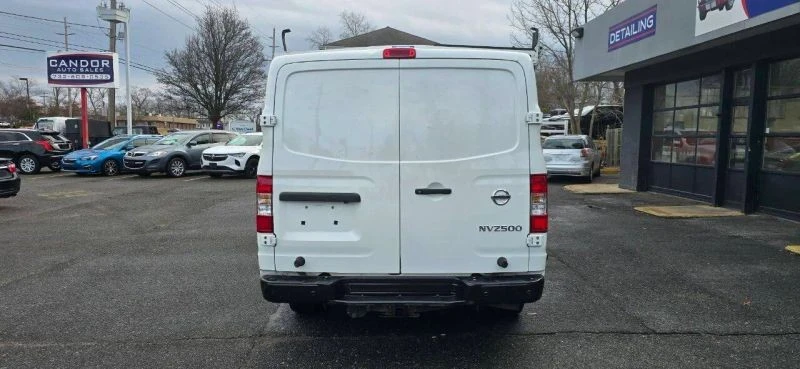 2018 Nissan NV3500 - Image 2 of 6