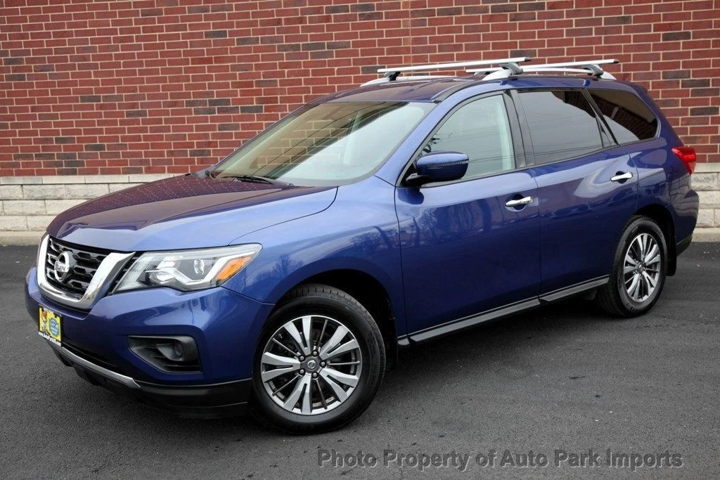 2018 Nissan Pathfinder 4th Gen - Image 4 of 12