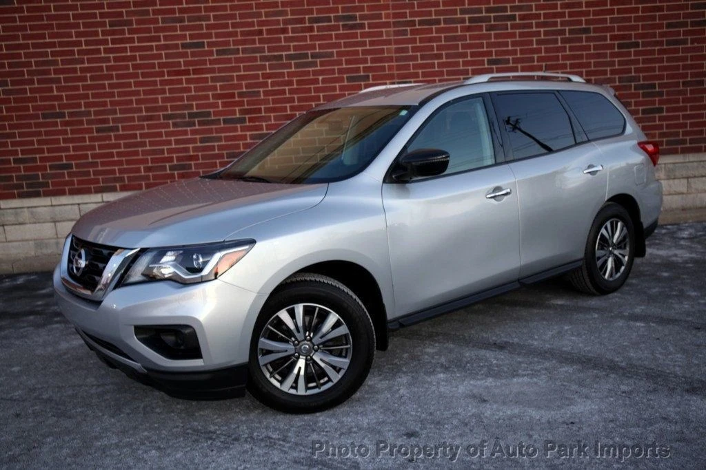 2018 Nissan Pathfinder 4th Gen - Image 4 of 12