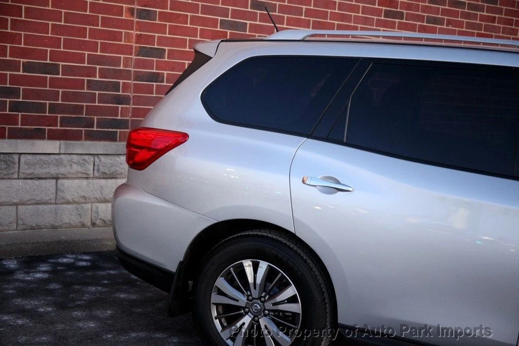 2018 Nissan Pathfinder 4th Gen - Image 10 of 12