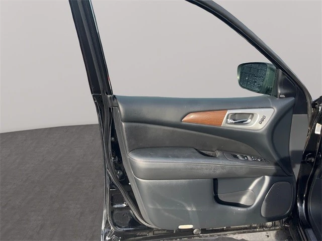 2018 Nissan Pathfinder 4th Gen - Image 11 of 12