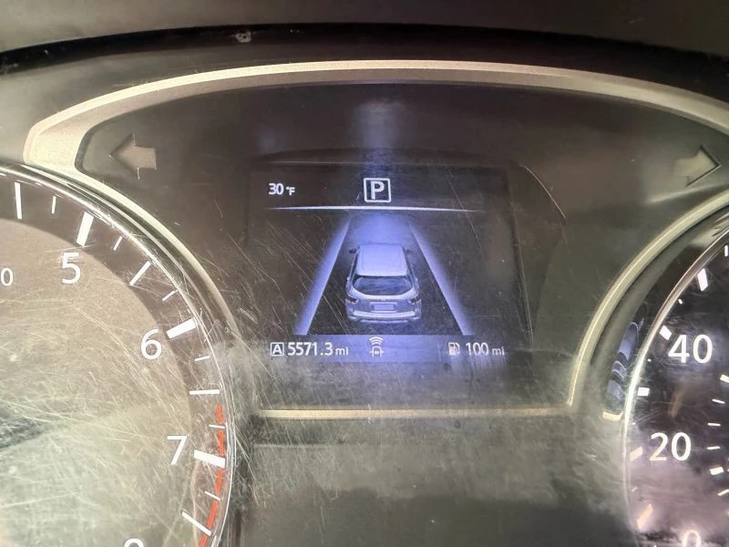 2018 Nissan Pathfinder 4th Gen - Image 11 of 12