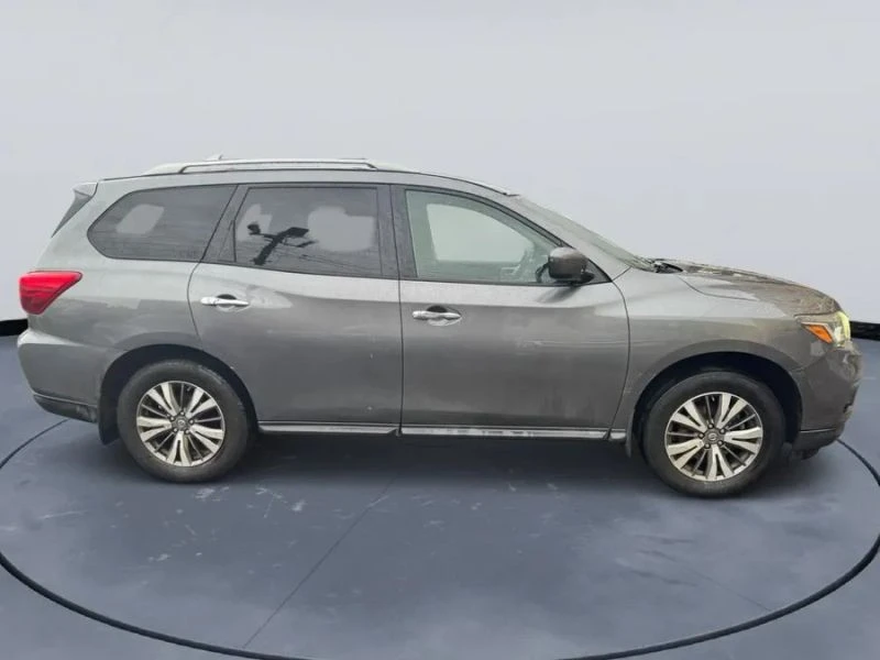 2018 Nissan Pathfinder 4th Gen - Image 8 of 12