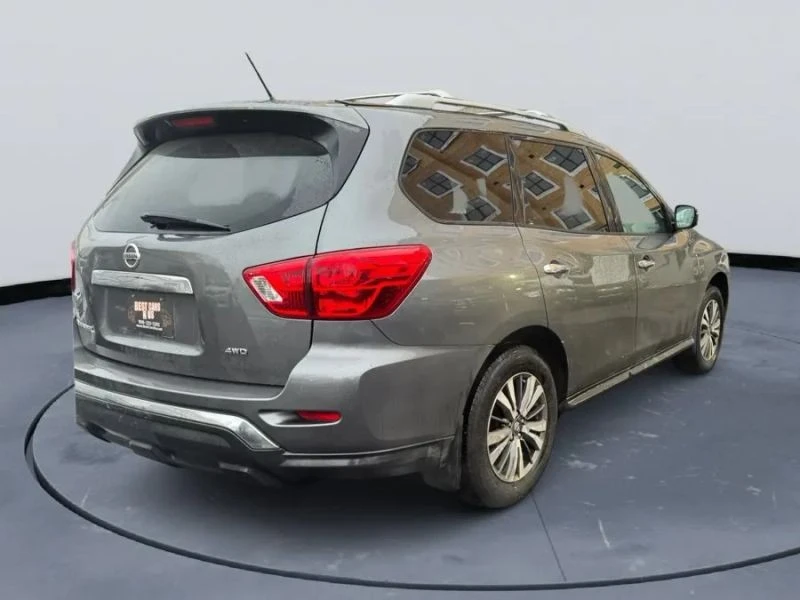2018 Nissan Pathfinder 4th Gen - Image 5 of 12