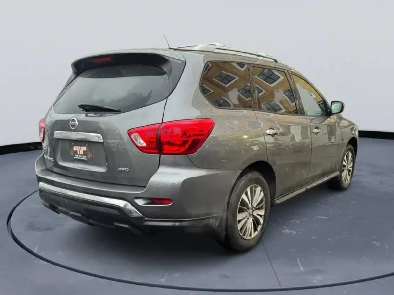 2018 Nissan Pathfinder 4th Gen - Image 4 of 12