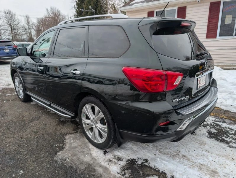 2018 Nissan Pathfinder 4th Gen - Image 2 of 12