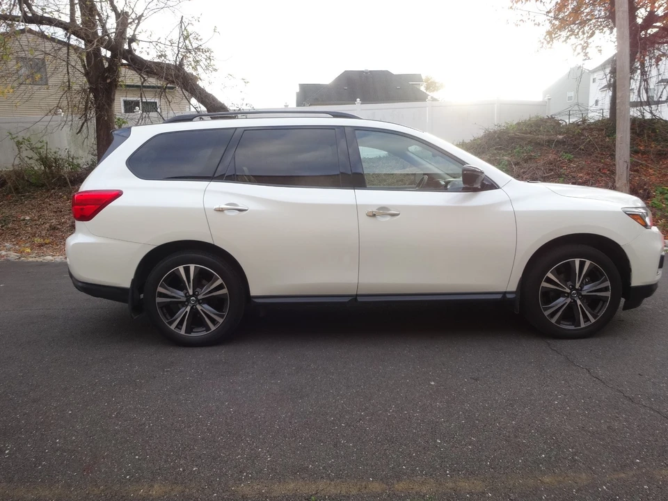 2018 Nissan Pathfinder 4th Gen - Image 3 of 20