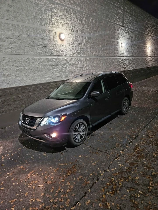 2018 Nissan Pathfinder 4th Gen - Image 2 of 10