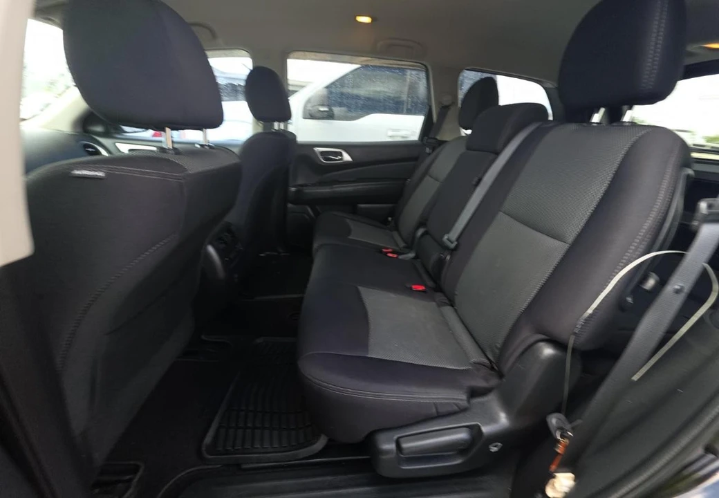 2018 Nissan Pathfinder 4th Gen - Image 10 of 15