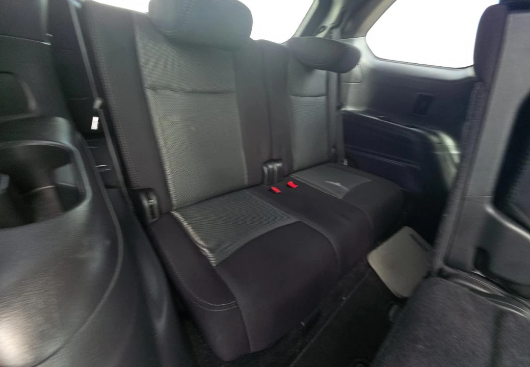 2018 Nissan Pathfinder 4th Gen - Image 11 of 15