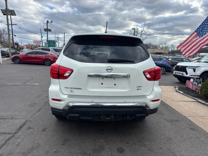 2018 Nissan Pathfinder 4th Gen - Image 5 of 12