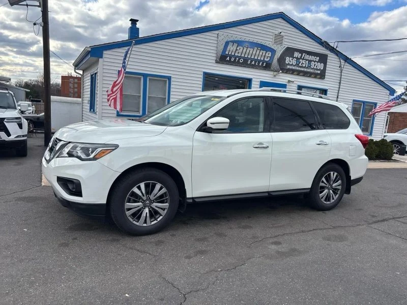 2018 Nissan Pathfinder 4th Gen - Image 2 of 12