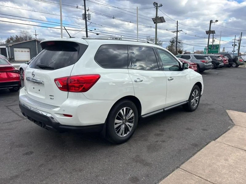 2018 Nissan Pathfinder 4th Gen - Image 7 of 12