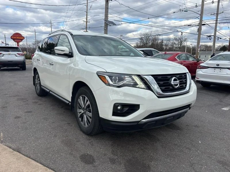 2018 Nissan Pathfinder 4th Gen - Image 8 of 12