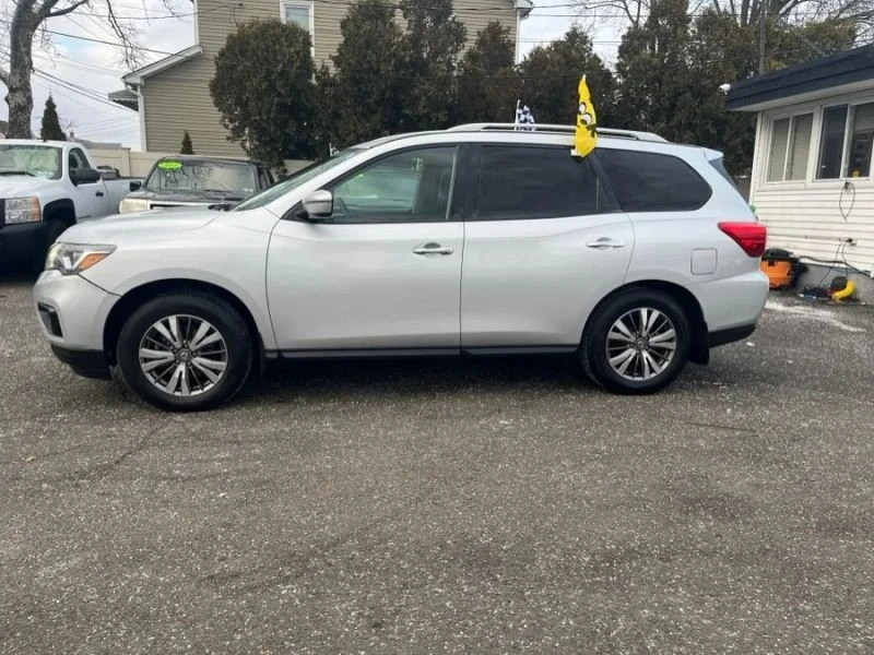 2018 Nissan Pathfinder 4th Gen - Image 3 of 12