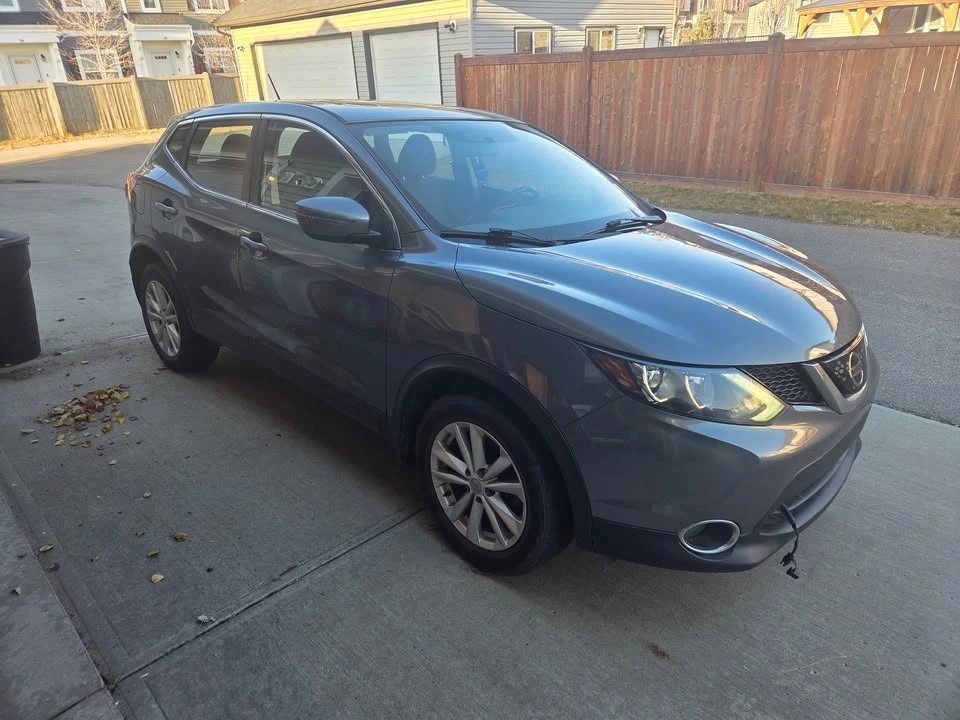 2018 Nissan - Image 2 of 10