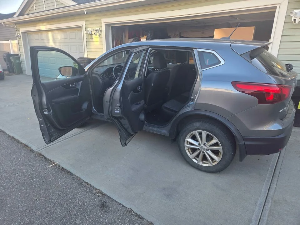 2018 Nissan - Image 6 of 10