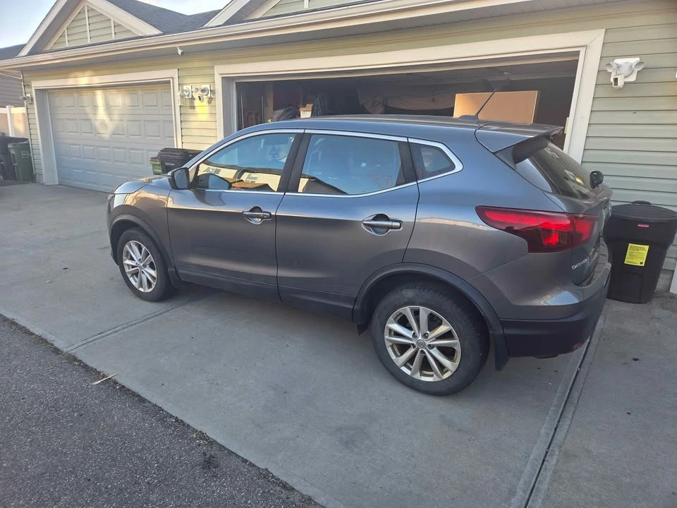 2018 Nissan - Image 3 of 10