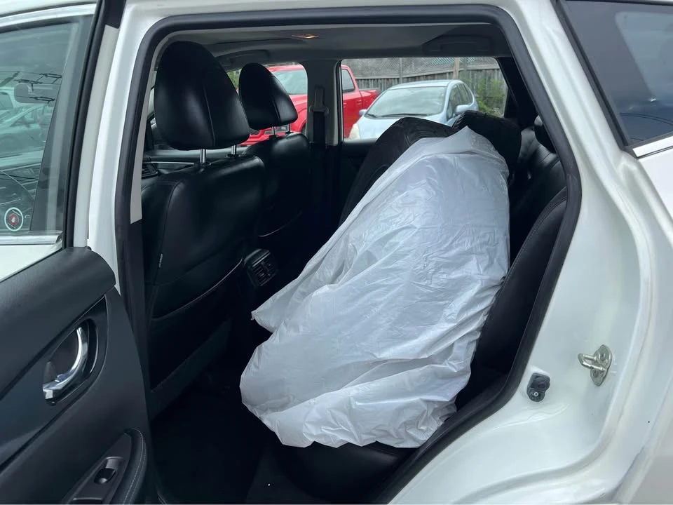 2018 Nissan - Image 11 of 18