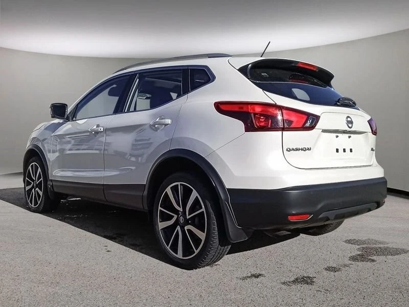 2018 Nissan Rogue - Image 4 of 19