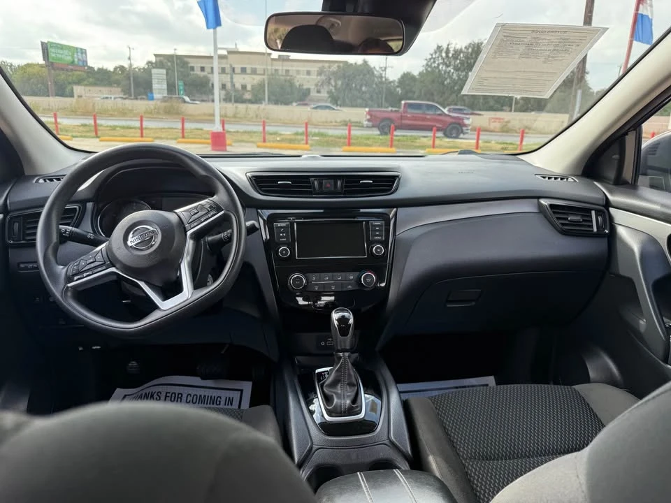 2018 Nissan Rogue - Image 7 of 7