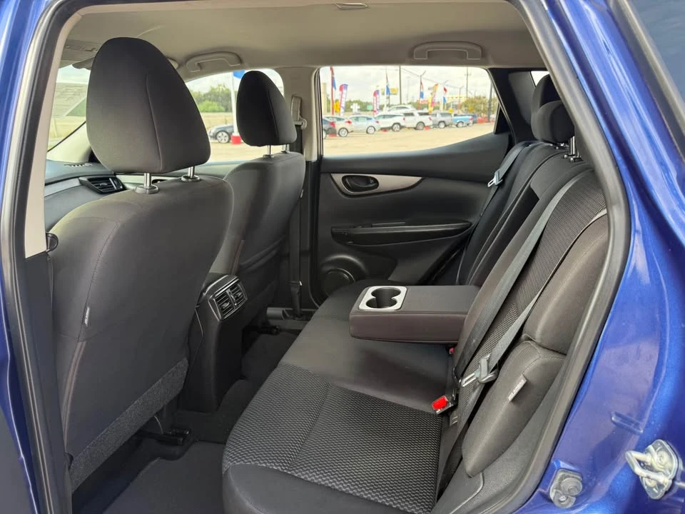 2018 Nissan Rogue - Image 5 of 7