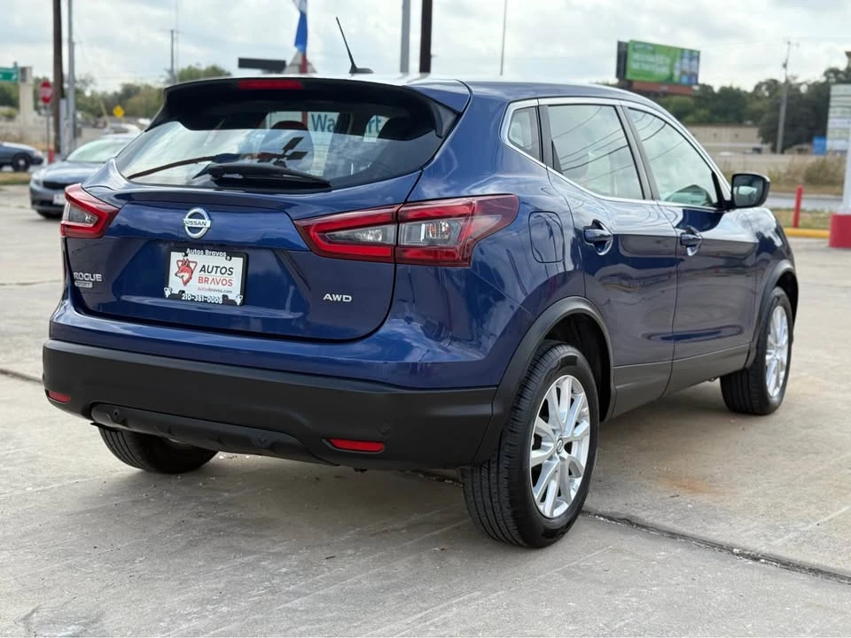 2018 Nissan Rogue - Image 3 of 7