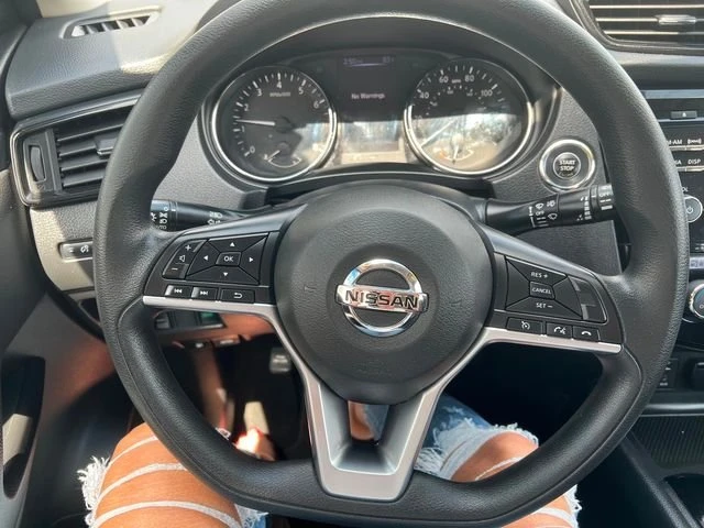 2018 Nissan Rogue - Image 14 of 20