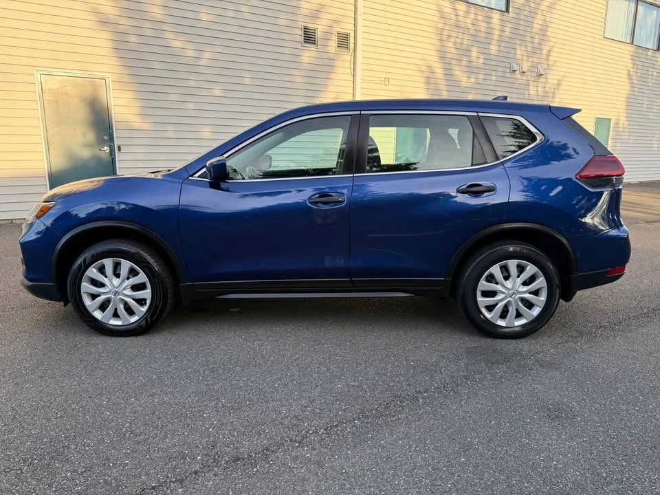 2018 Nissan Rogue - Image 8 of 16