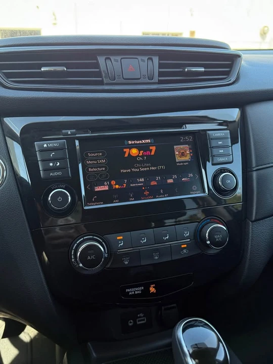 2018 Nissan Rogue - Image 13 of 14