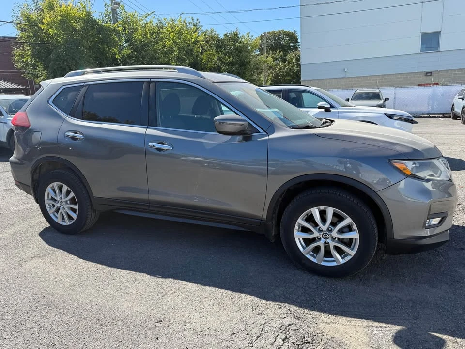2018 Nissan Rogue - Image 2 of 14