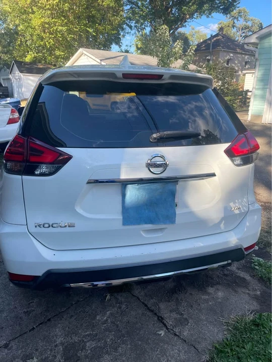 2018 Nissan Rogue - Image 4 of 5
