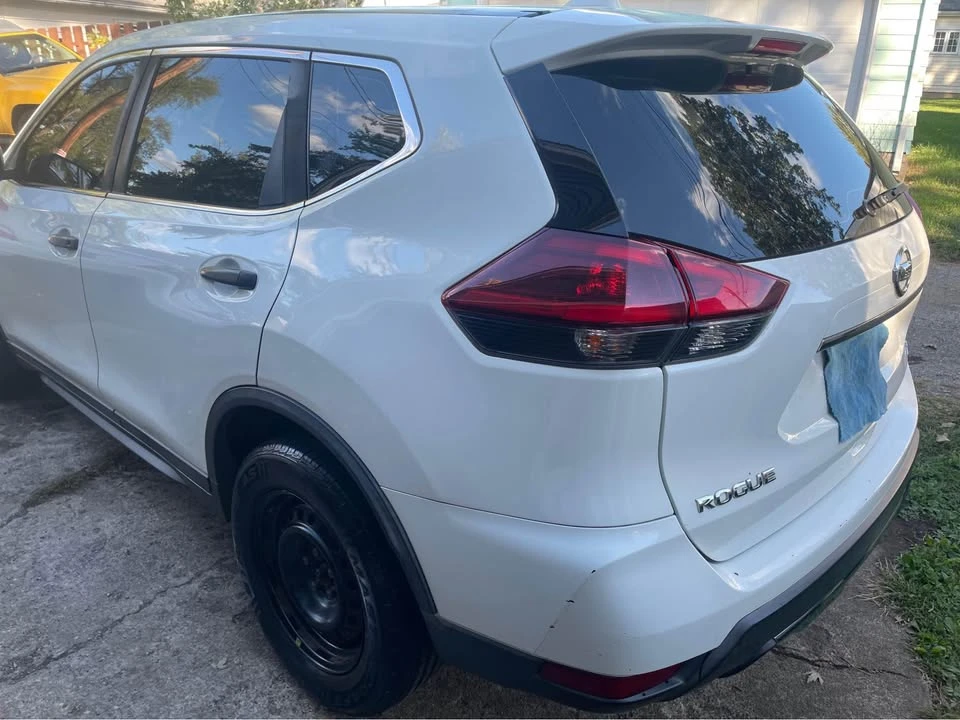 2018 Nissan Rogue - Image 5 of 5