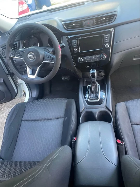 2018 Nissan Rogue - Image 3 of 5