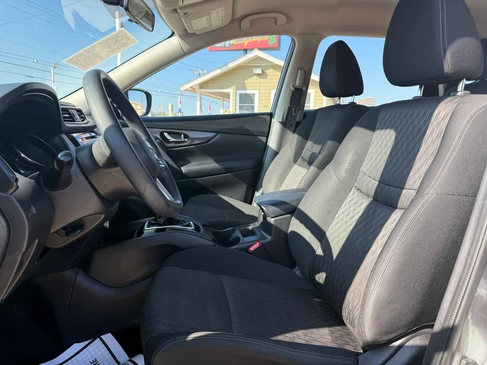 2018 Nissan Rogue - Image 6 of 7