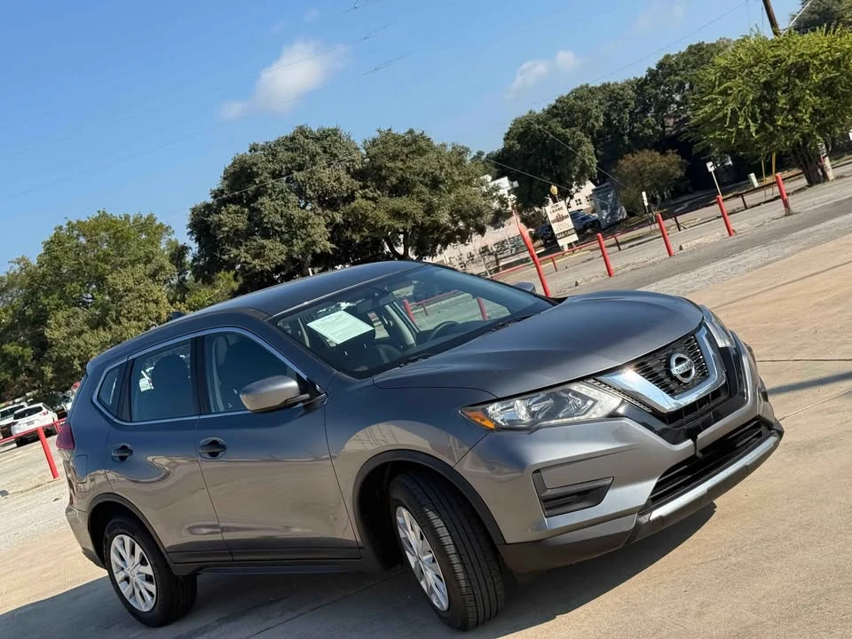 2018 Nissan Rogue - Image 3 of 7