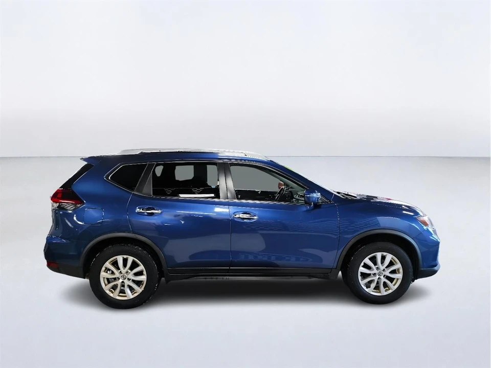 2018 Nissan Rogue - Image 2 of 15