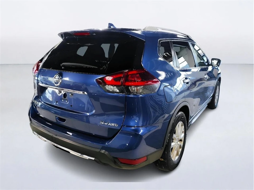 2018 Nissan Rogue - Image 3 of 15