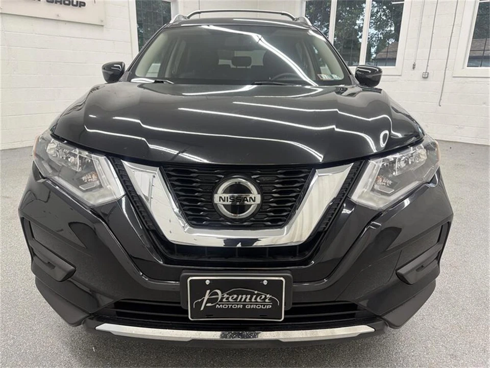 2018 Nissan Rogue - Image 2 of 16