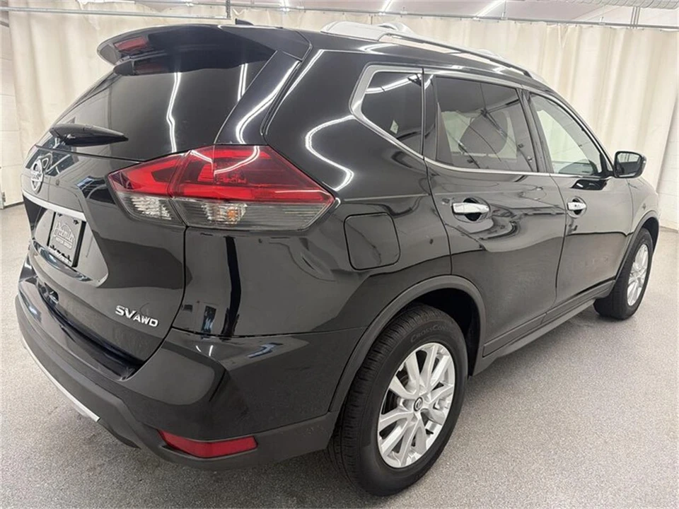 2018 Nissan Rogue - Image 5 of 16