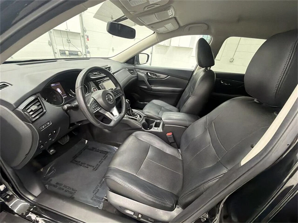2018 Nissan Rogue - Image 10 of 16