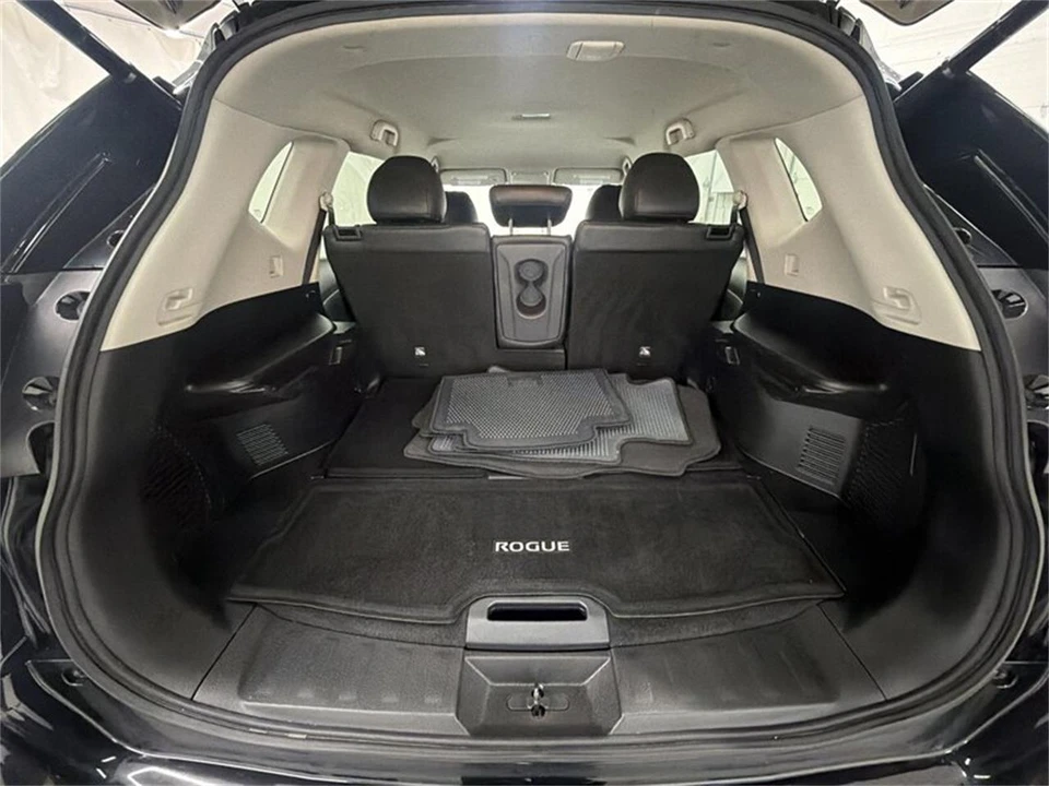 2018 Nissan Rogue - Image 15 of 16