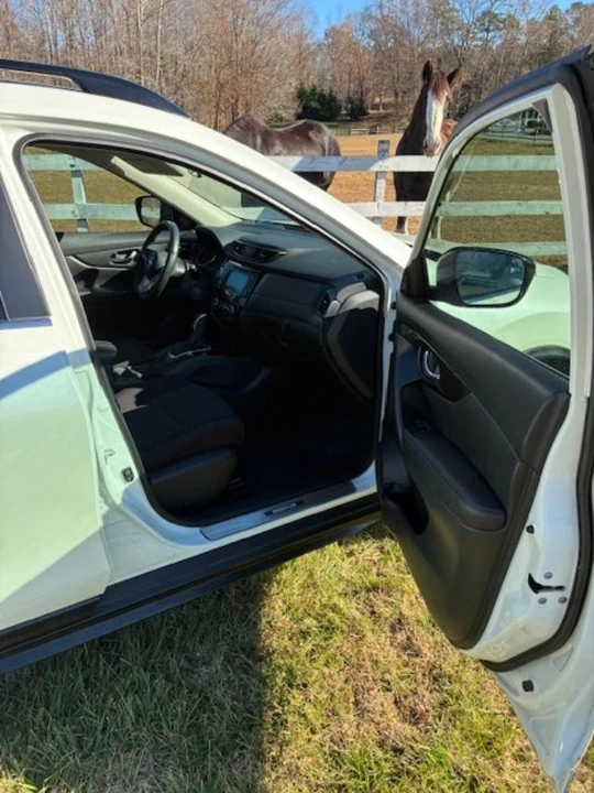 2018 Nissan Rogue - Image 12 of 19