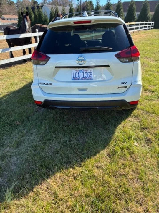 2018 Nissan Rogue - Image 3 of 19