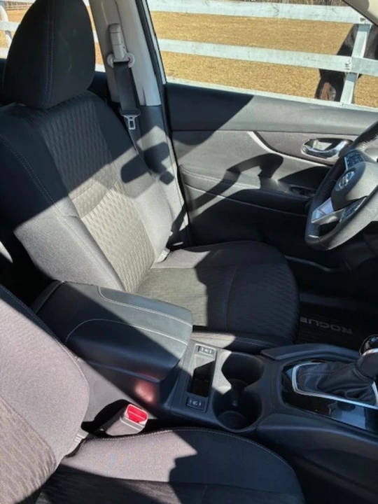 2018 Nissan Rogue - Image 13 of 19