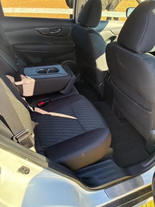 2018 Nissan Rogue - Image 14 of 19