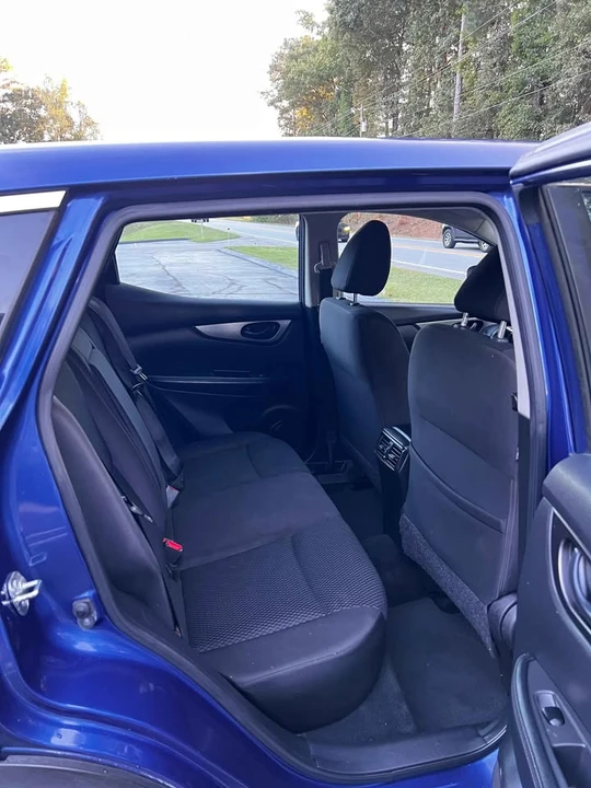 2018 Nissan Rogue - Image 16 of 20