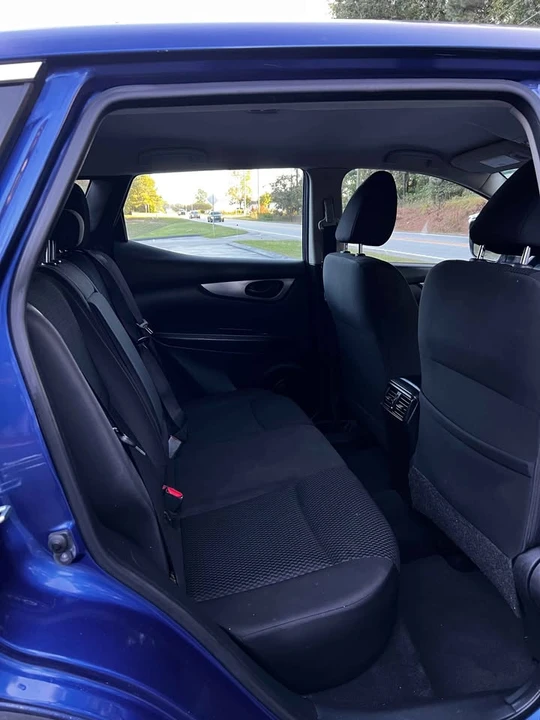2018 Nissan Rogue - Image 7 of 20