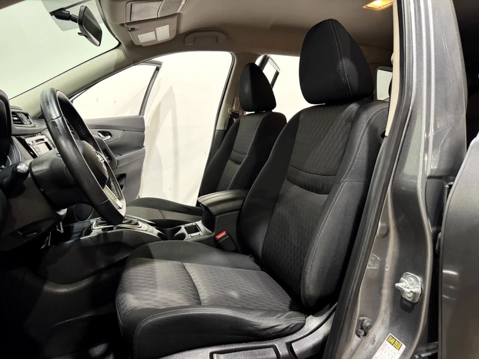 2018 Nissan Rogue - Image 13 of 21