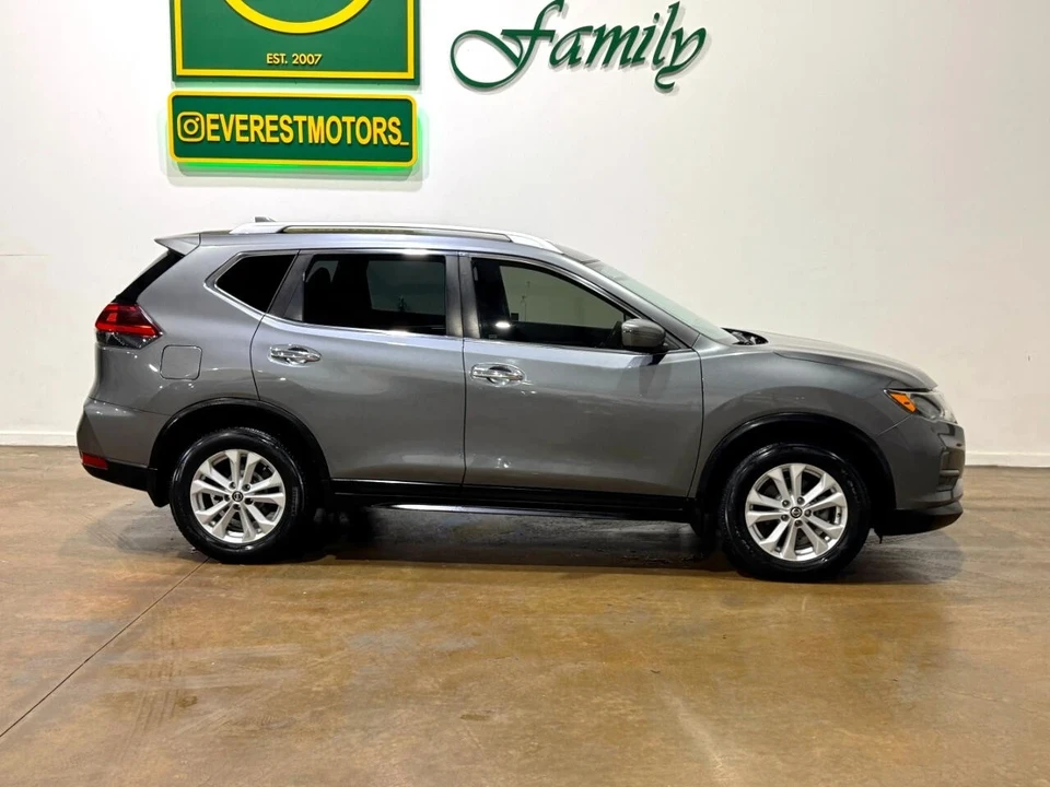 2018 Nissan Rogue - Image 8 of 12